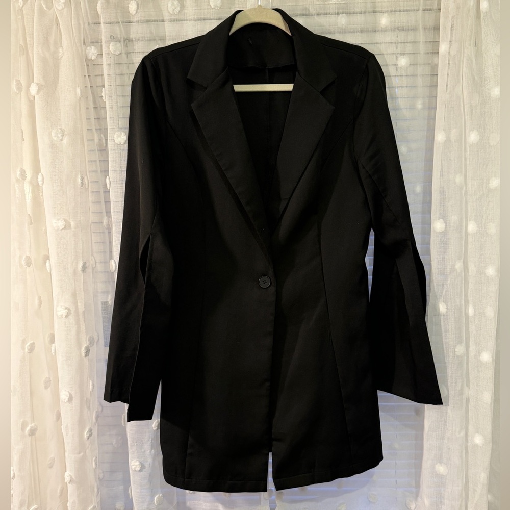 Split Sleeve Black Blazer